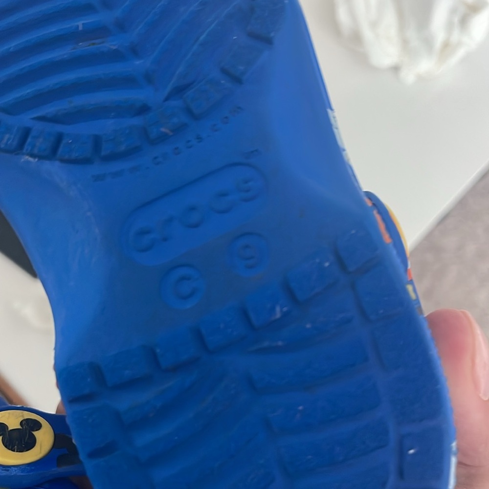 Blue Kids Disney crocs -size 9 - Picture 2 of 4